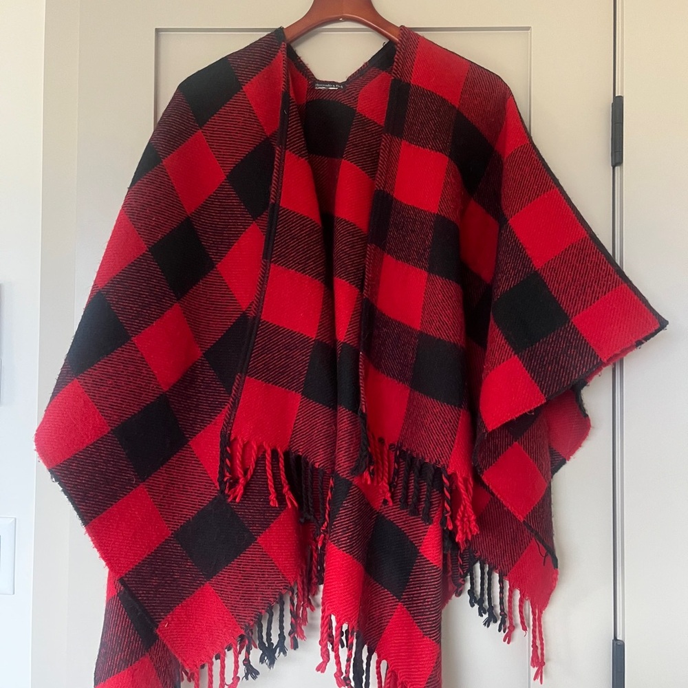 Abercrombie & Fitch Red and Black Checkered Wrap